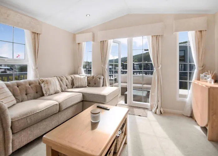 European - Uk40848 * Scarborough