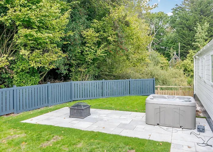 European - Uk40848 * Scarborough